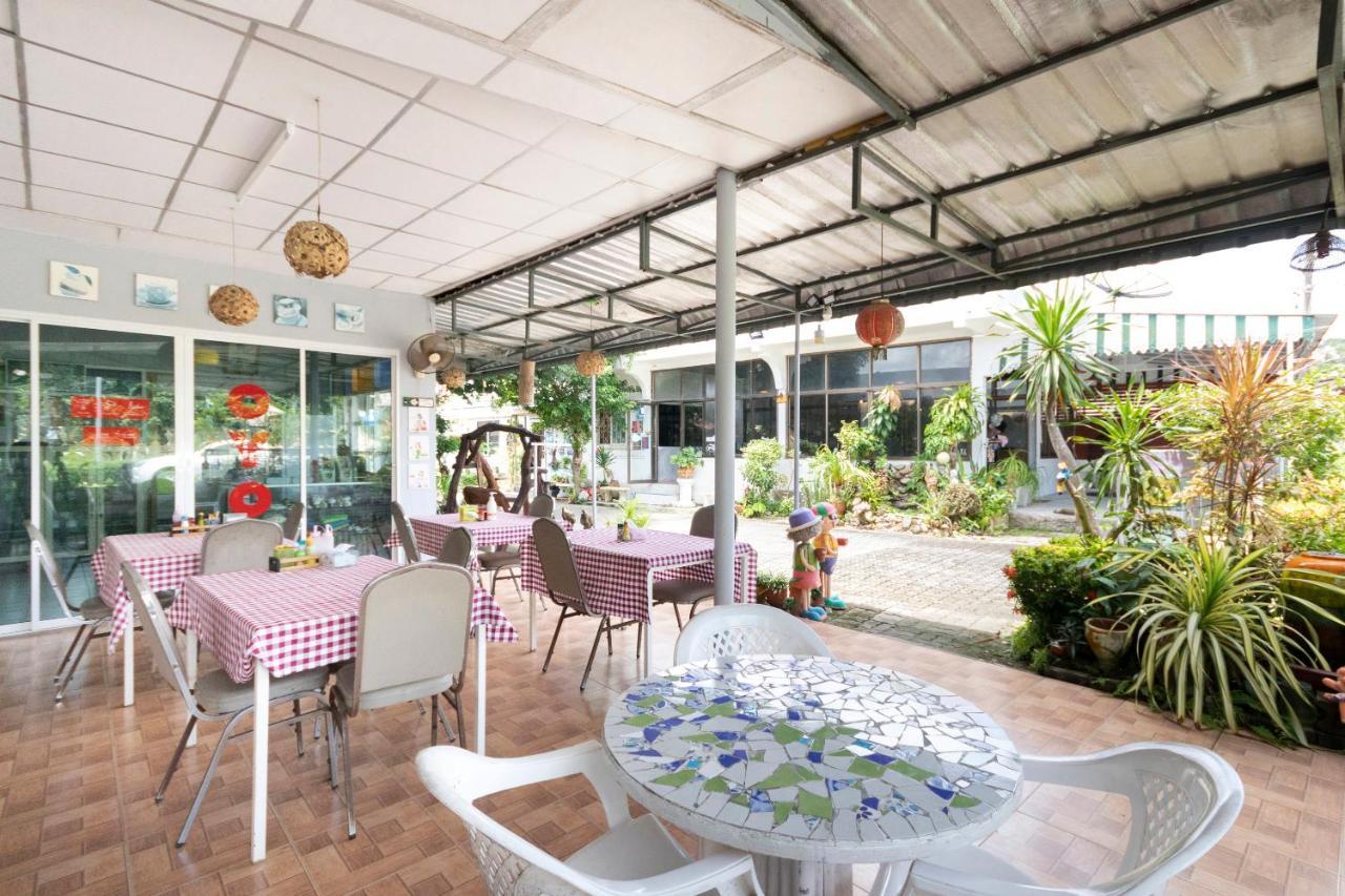 Oyo 1154 Naiyang House Hotel Nai Yang Beach Buitenkant foto