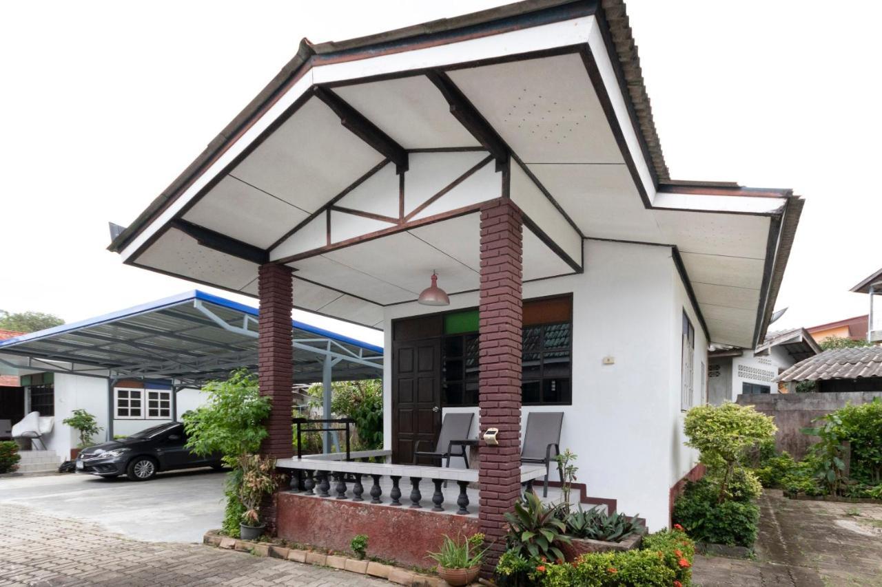 Oyo 1154 Naiyang House Hotel Nai Yang Beach Buitenkant foto