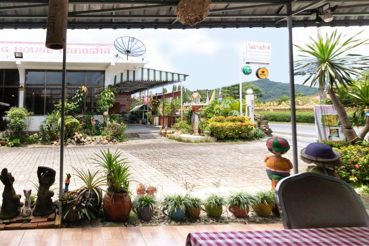 Oyo 1154 Naiyang House Hotel Nai Yang Beach Buitenkant foto